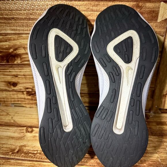 Nike Women  EXP-X 14 Running Shoes A03170-001 (US Size 8) - Picture 5 of 7